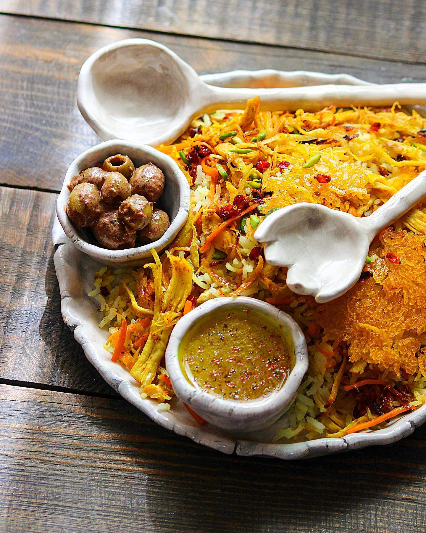 طرز تهیه شیرین پلو خوشمزه و ساده به سبک رستورانی