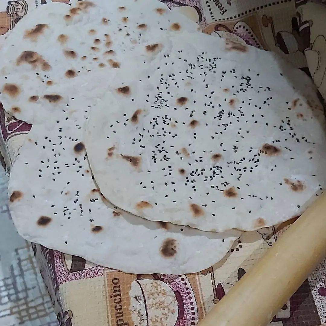 طرز تهیه نان تافتون خانگی در فر خوشمزه و ساده (مرحله به مرحله)