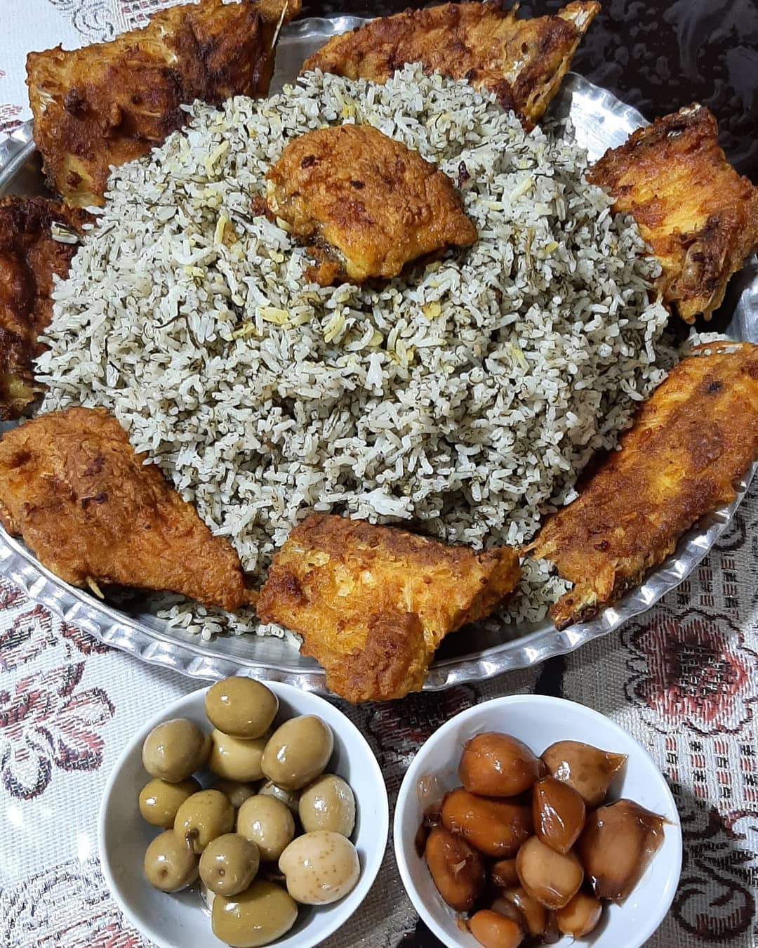 طرز تهیه سبزی پلو با ماهی خوشمزه و ساده به سبک رستورانی