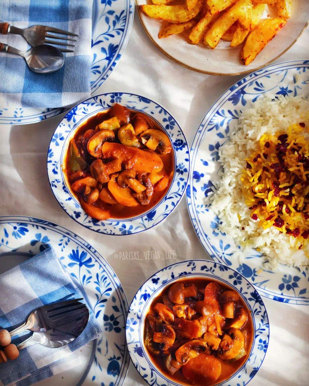 طرز تهیه خورشت قارچ خانگی خوشمزه و ساده (مرحله به مرحله)
