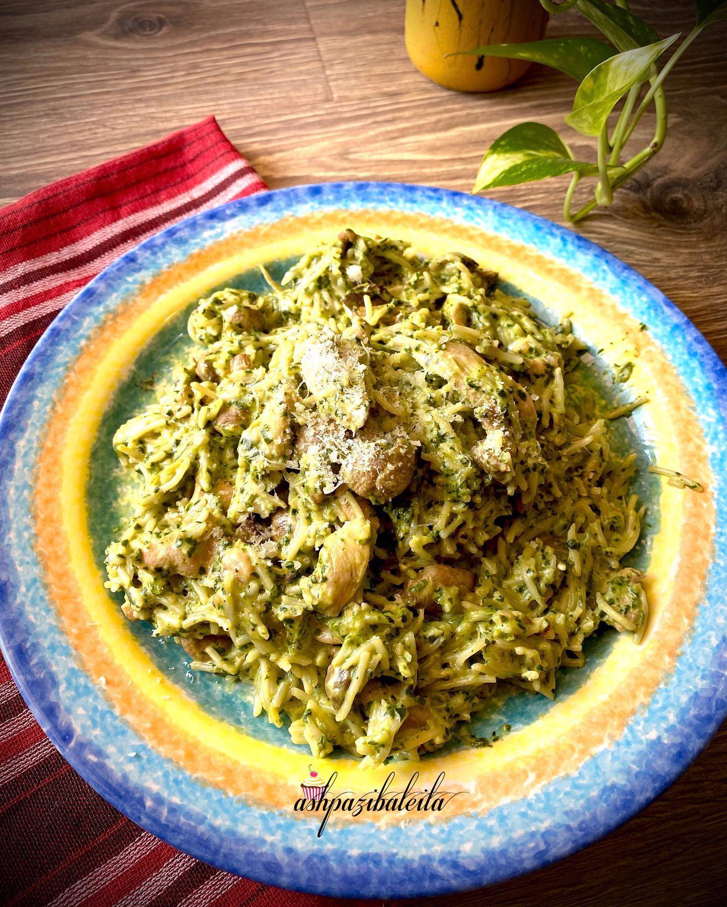 طرز تهیه پاستا اسفناج و خامه خوشمزه و ساده به سبک رستورانی