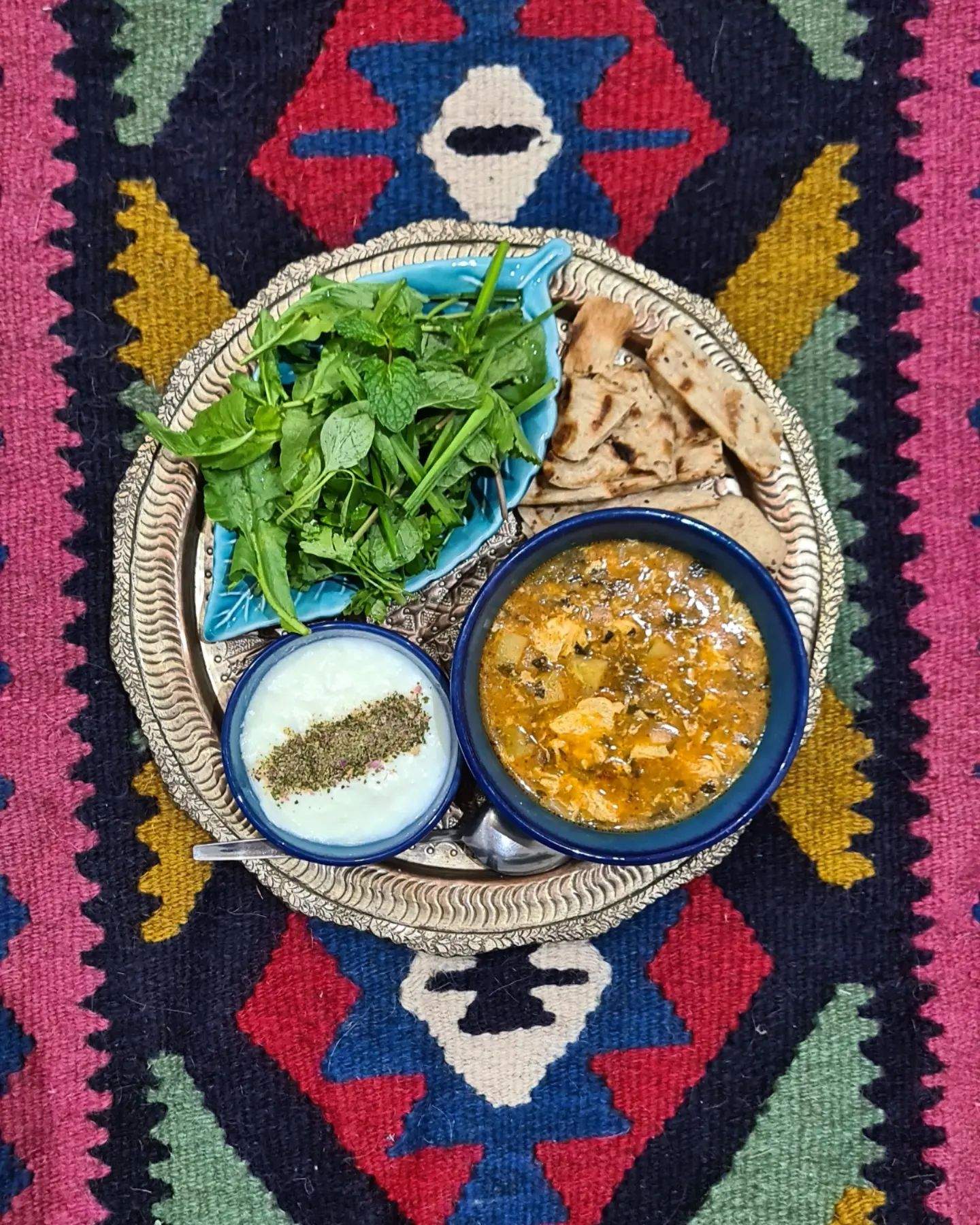 طرز تهیه اشکنه تخم مرغ اصل تهرونی خانگی خوشمزه و ساده (مرحله به مرحله)