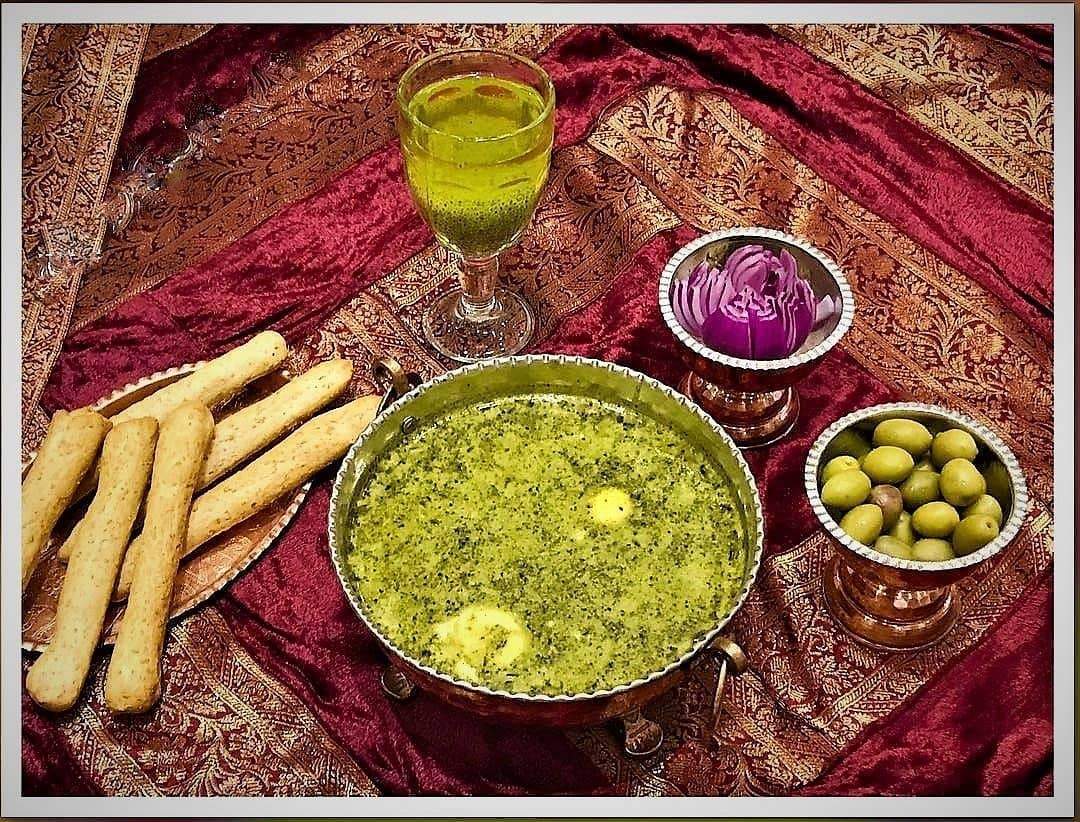طرز تهیه اشکنه ماش خانگی خوشمزه و ساده (مرحله به مرحله)