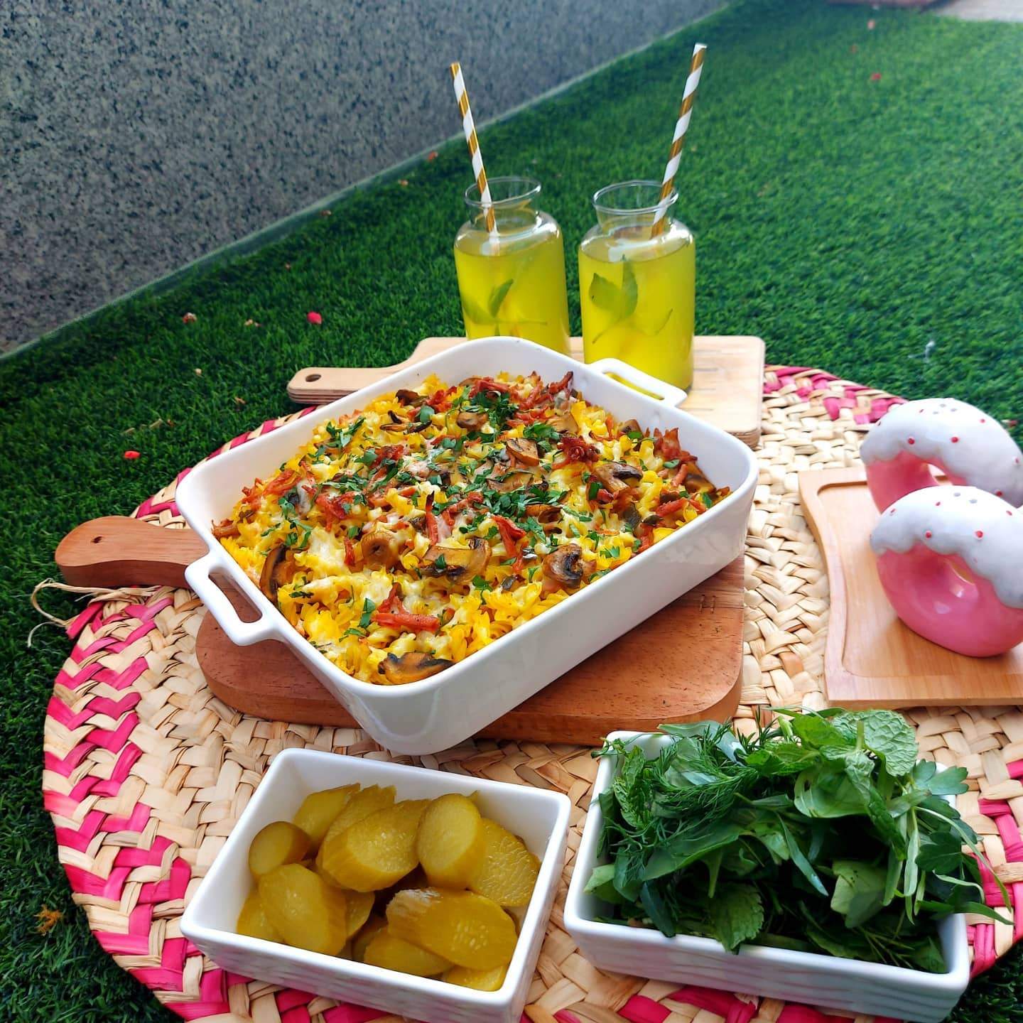 طرز تهیه ماکارونی با پنیر پیتزا در فر خوشمزه و ساده به سبک رستورانی