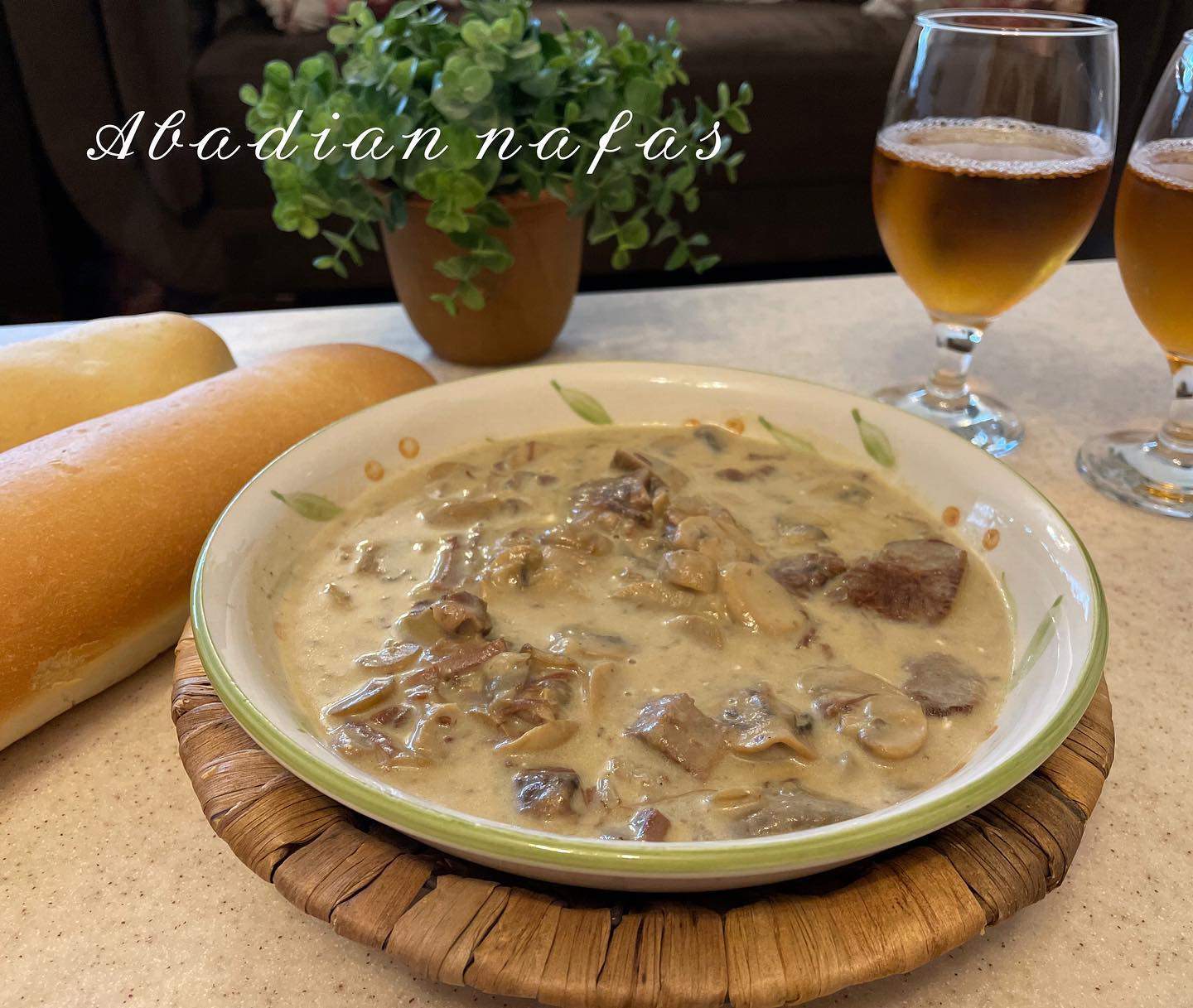 طرز تهیه خوراک زبان گوساله سس قارچ