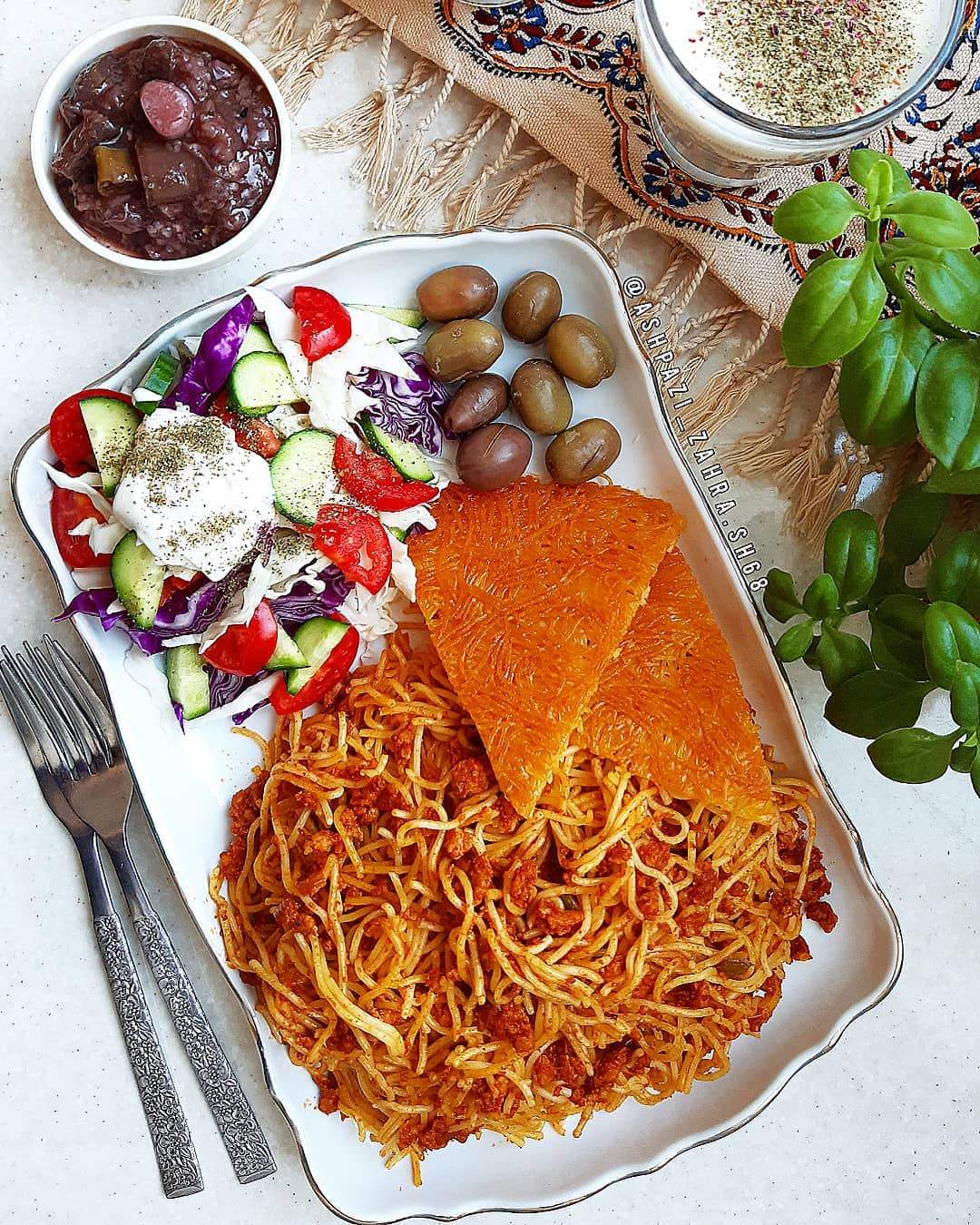 طرز تهیه پاستا با سس گوجه خوشمزه و ساده به سبک رستورانی