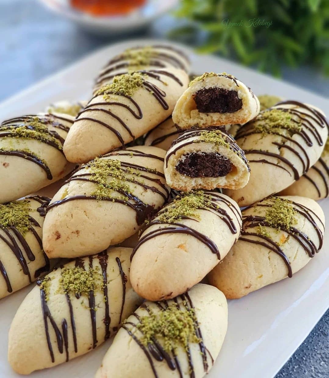 طرز تهیه کوکی مغزدار کاکائویی خوشمزه و ساده به سبک قنادی