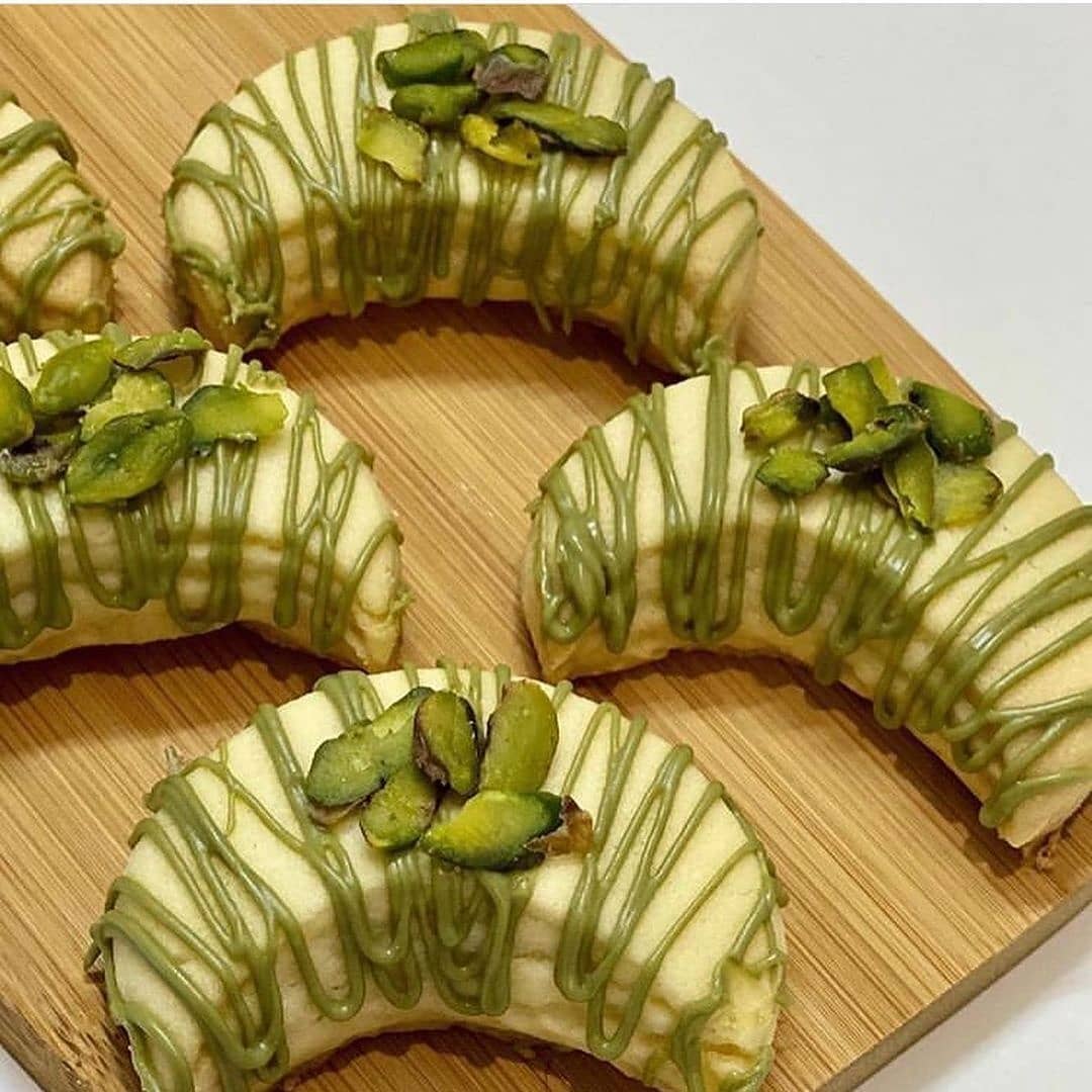 طرز تهیه کلوچه ی پسته دار ترکیه ای خوشمزه و ساده (مرحله به مرحله)