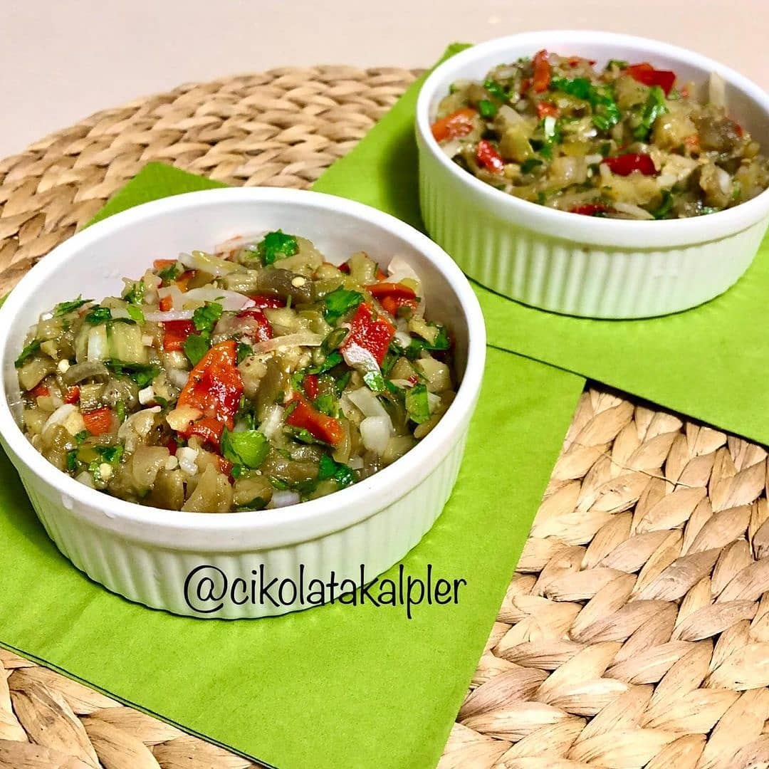 طرز تهیه سالاد بادمجان خوشمزه و ساده (مرحله به مرحله)