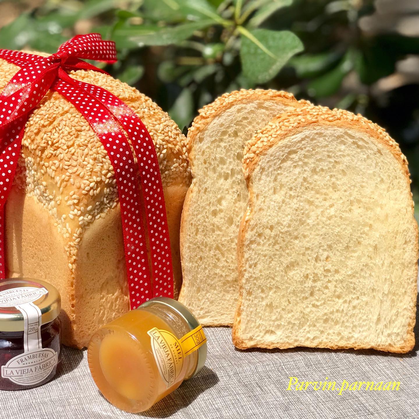 طرز تهیه نان تُستِ كره اى خوشمزه و ساده به سبک نونوایی