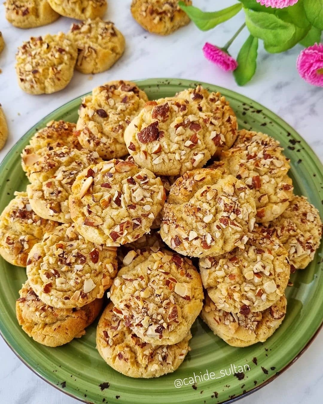 طرز تهیه قرابیه ارده خوشمزه و ساده به سبک ترکیه ای طرز تهیه قرابیه ارده خوشمزه و ساده به سبک ترکیه ای