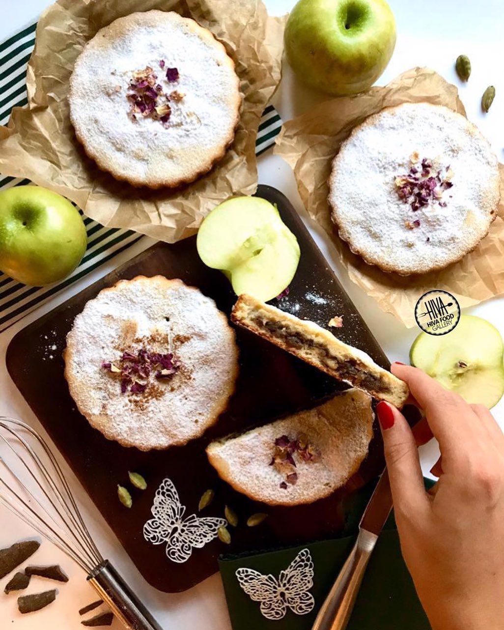 طرز تهیه پای سیب کیکی خوشمزه و مجلسی به سبک قنادی طرز تهیه پای سیب کیکی خوشمزه و مجلسی به سبک قنادی