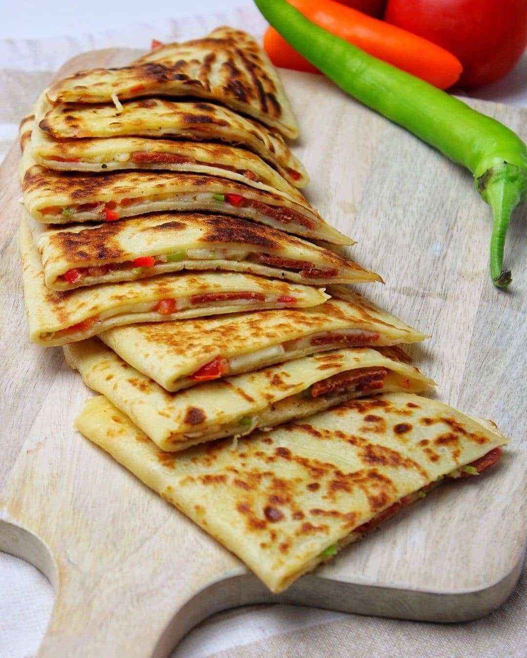 طرز تهیه کرپ گوزلمه پیتزایی خوشمزه و ساده به سبک رستورانی