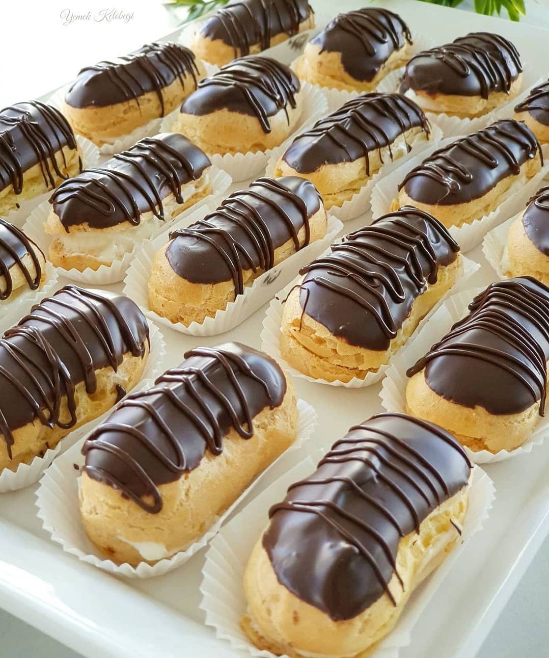طرز تهیه شیرینی اکلر خوشمزه و مجلسی به سبک فرانسوی