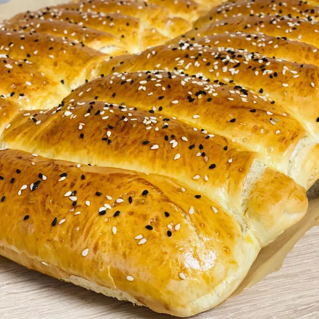 طرز تهیه پوآچای ساندویچ خانگی (بسیار خوشمزه و ساده)