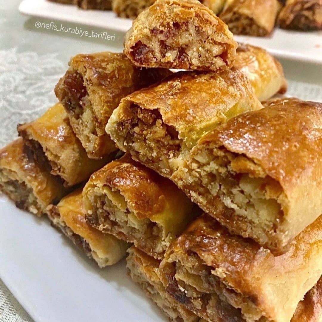 طرز تهیه باقلوا گردویی ترکیه ای خوشمزه و ساده (مرحله به مرحله) طرز تهیه باقلوا گردویی ترکیه ای خوشمزه و ساده (مرحله به مرحله)