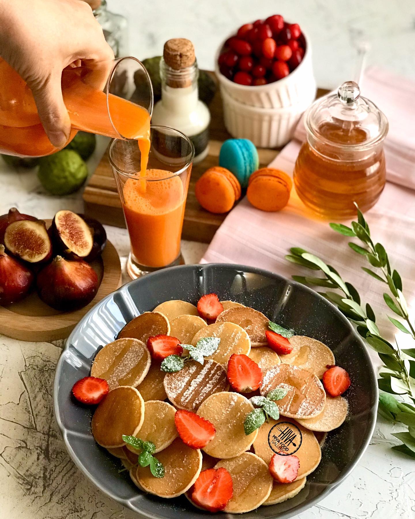 طرز تهیه مینی پنکیک لیمویی خوشمزه و مجلسی به سبک کافه ای