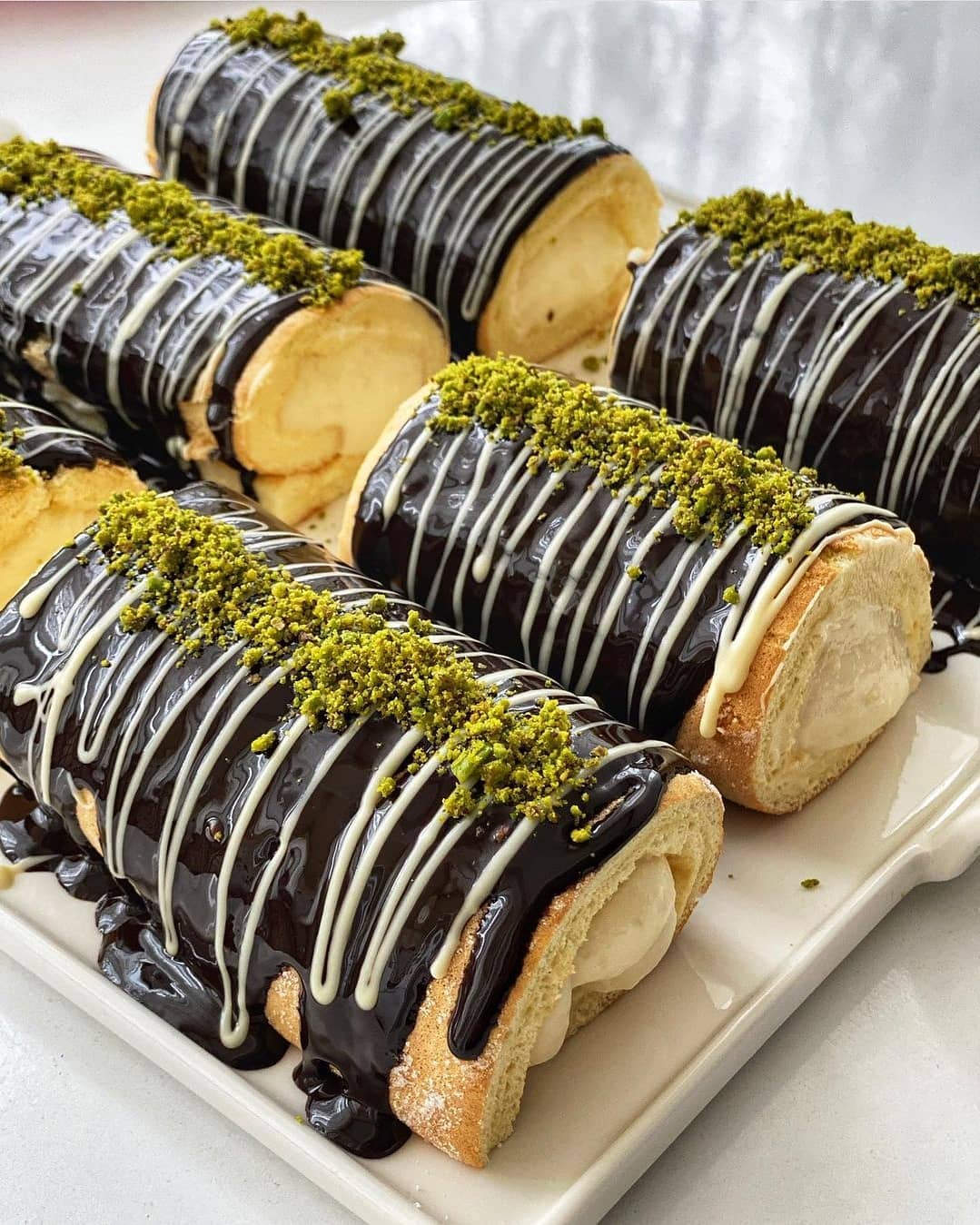 طرز تهیه پاندیسپانیا خامه ای خانگی خوشمزه و مجلسی به سبک قنادی طرز تهیه پاندیسپانیا خامه ای خانگی خوشمزه و مجلسی به سبک قنادی