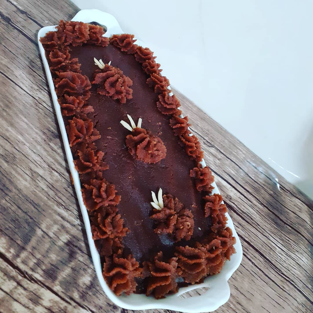 طرز تهیه حلوای شیره خرما یا حلوای شیرگی خوشمزه و ساده (برای مهمانی)