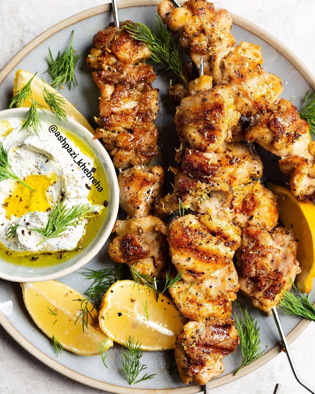 طرز تهیه مرغ گریل رژیمی خوشمزه و ساده (با سس مخصوص)
