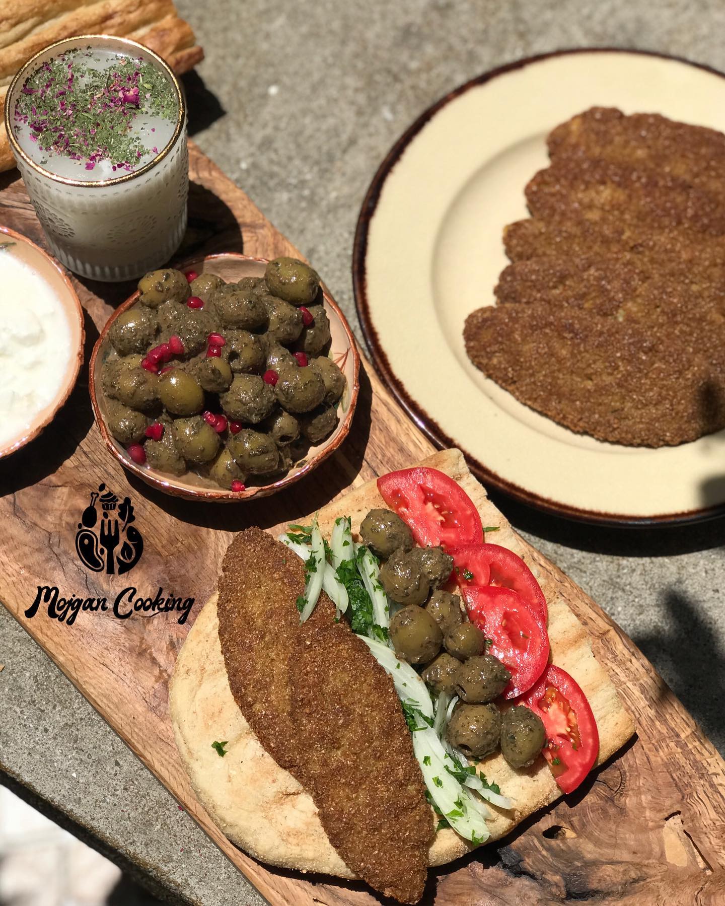 طرز تهیه کتلت لاهیجان خانگی (خوشمزه و ساده)