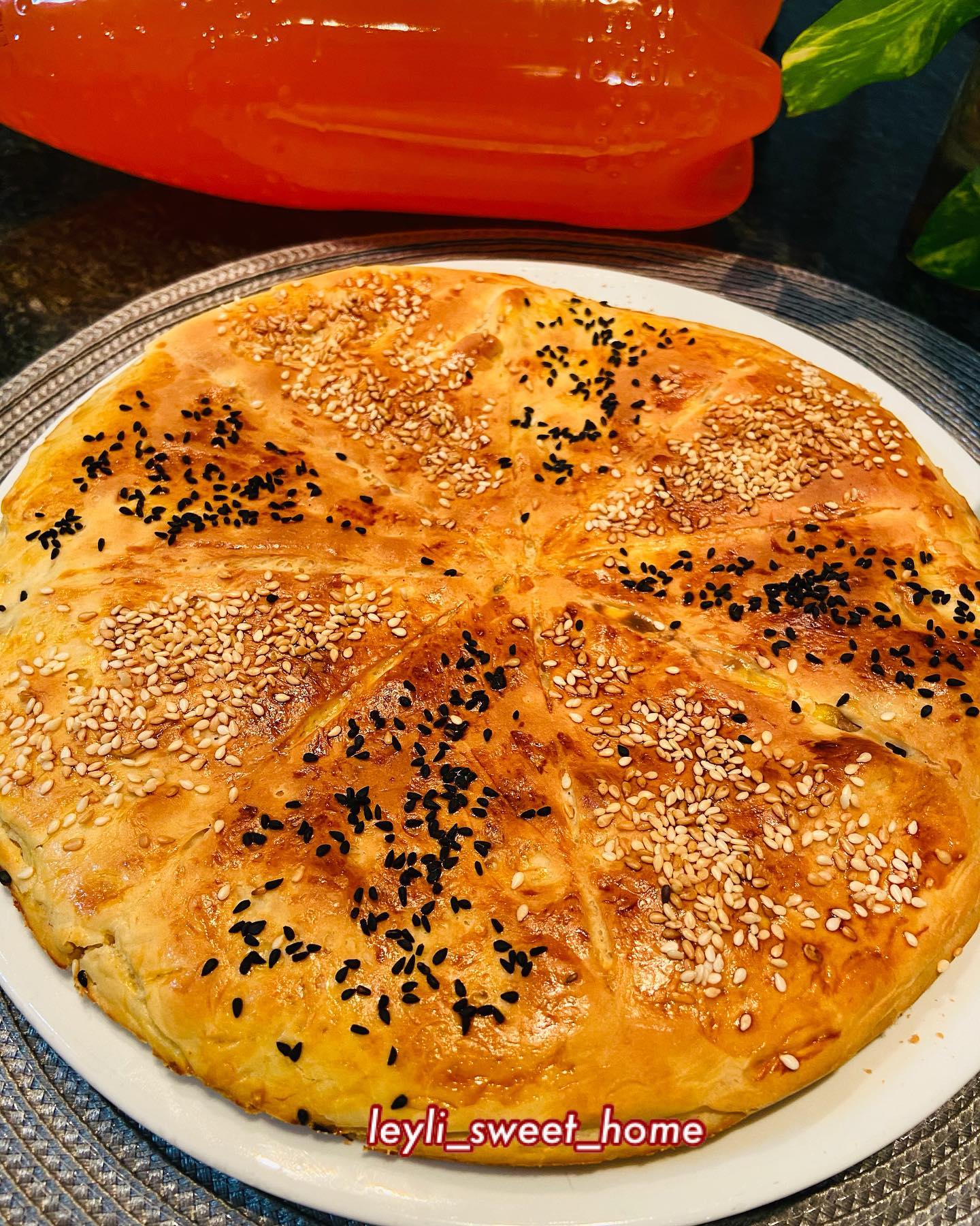 طرز تهیه رولت فطایر گوشت خوشمزه و مجلسی به سبک عربی طرز تهیه رولت فطایر گوشت خوشمزه و مجلسی به سبک عربی