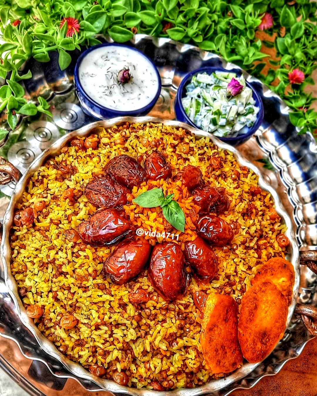 طرز تهیه عدس پلو با خرما خوشمزه و مجلسی برای مراسم مذهبی