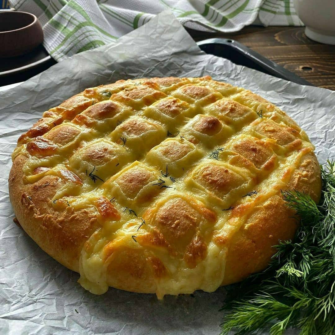 طرز تهیه نان پیتزایی خوشمزه و مجلسی به سبک رستورانی