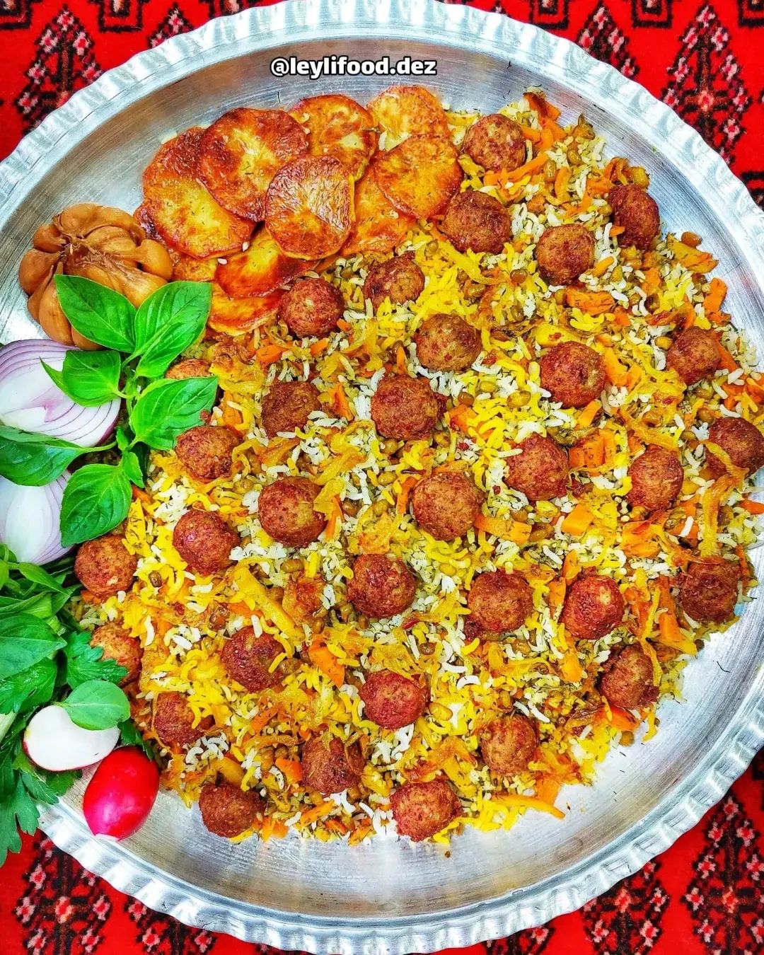 طرز تهیه هویج پلو کازرونی خوشمزه و مجلسی