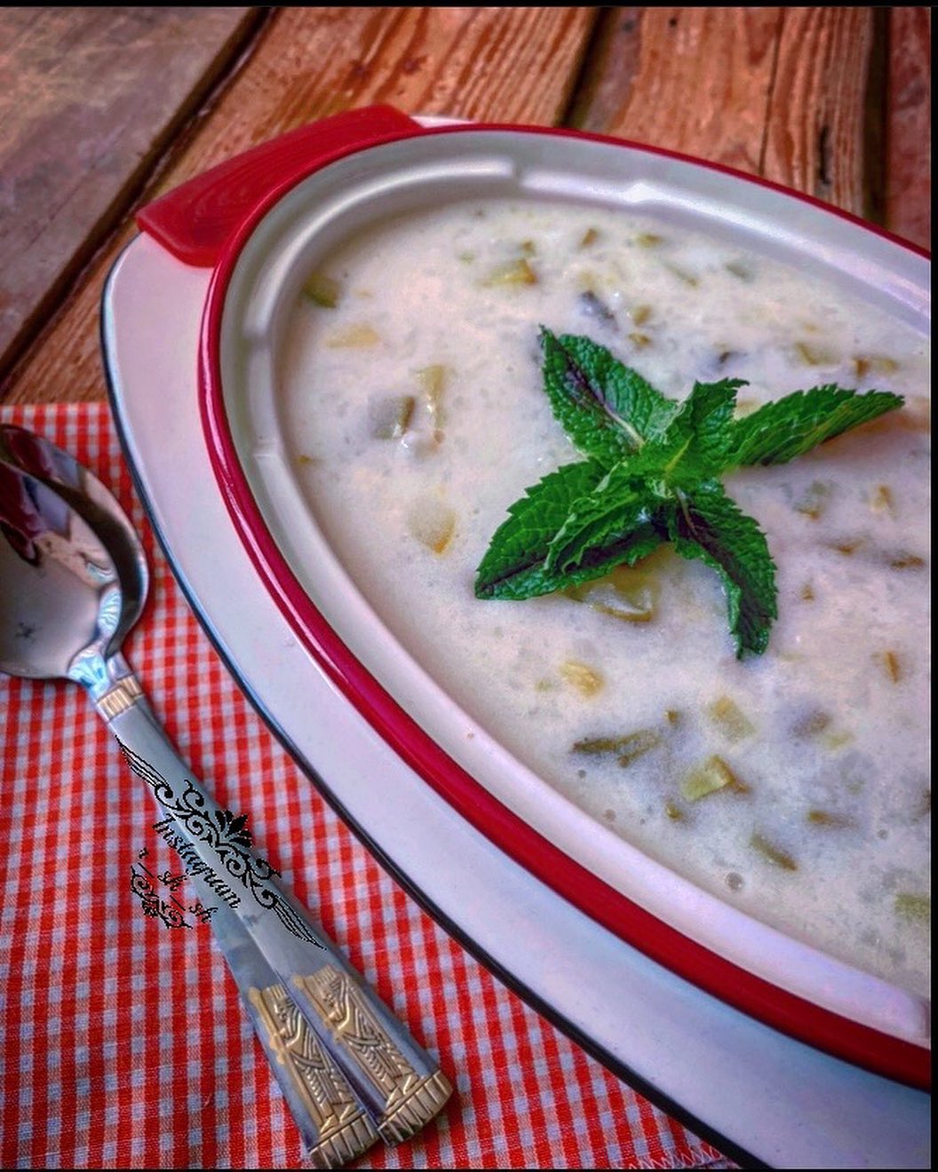 طرز تهیه آش کدو سبز خوشمزه و ساده به سبک کاشانی