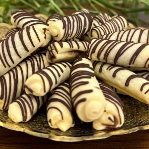 شیرینی چیز رول