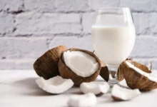 نارگیل در بارداری: راهنمای کامل فواید، خطرات و مصرف ایمن