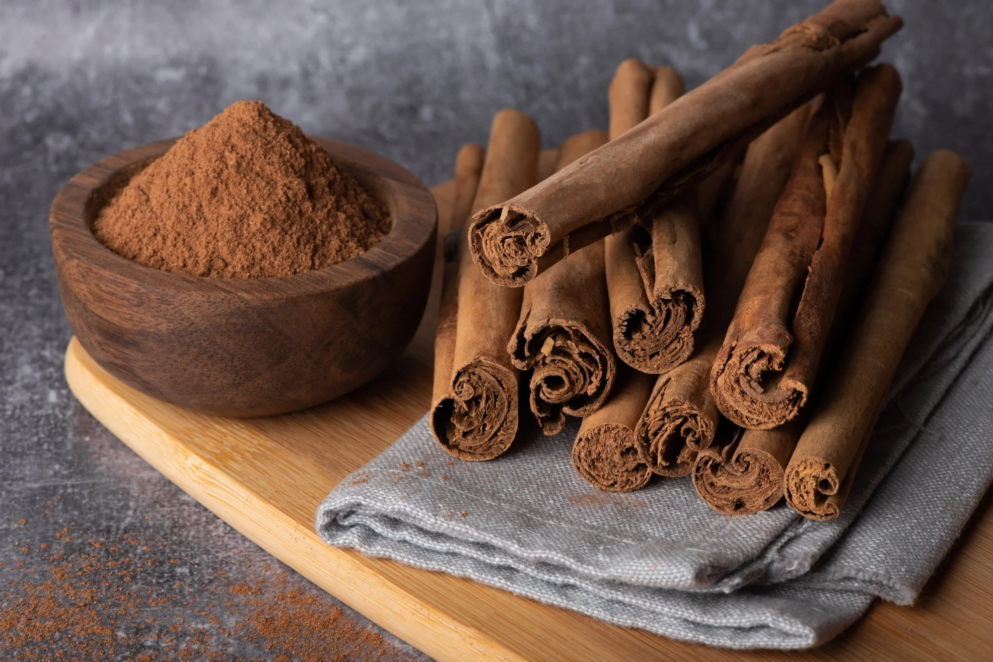 آیا دارچین باعث چاقی صورت میشود ؟ (2 نکته شگفت انگیز)