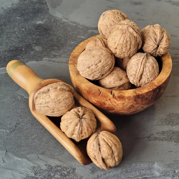 خواص گردو برای مردان (3 تاثیر شگفت انگیز)