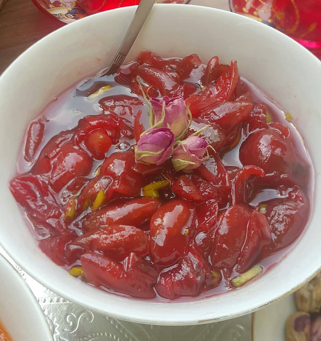 طرز تهیه مربا پوست پسته خانگی خوشمزه و ساده (مرحله به مرحله) طرز تهیه مربا پوست پسته خانگی خوشمزه و ساده (مرحله به مرحله)