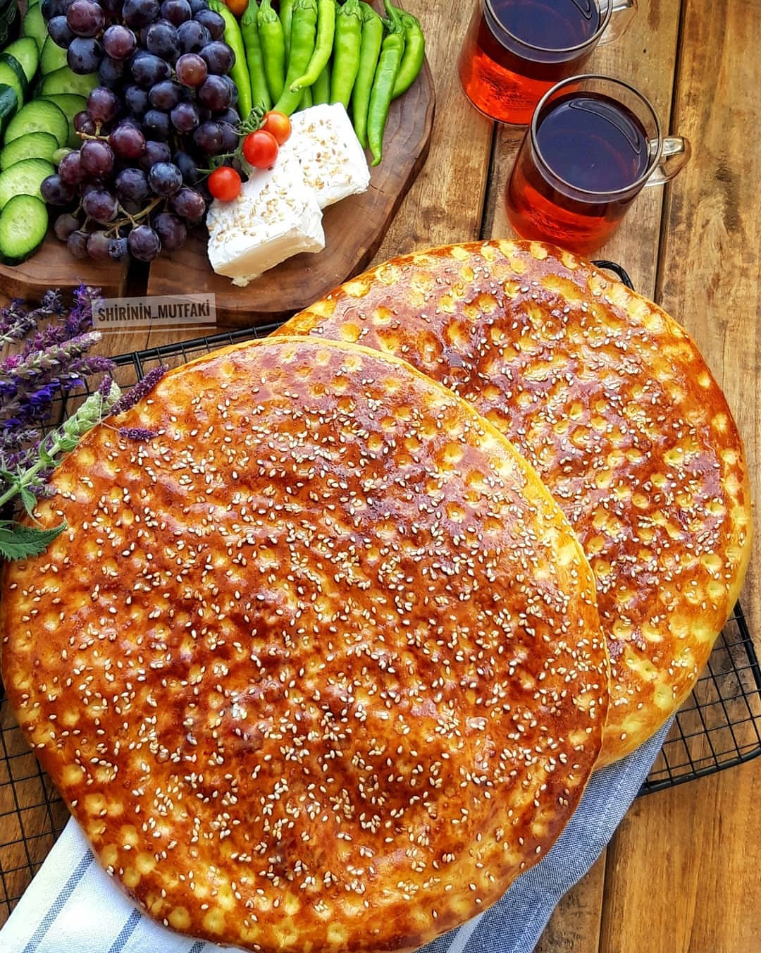 طرز تهیه نان کره ای خانگی خوشمزه و ساده به سبک نانوایی