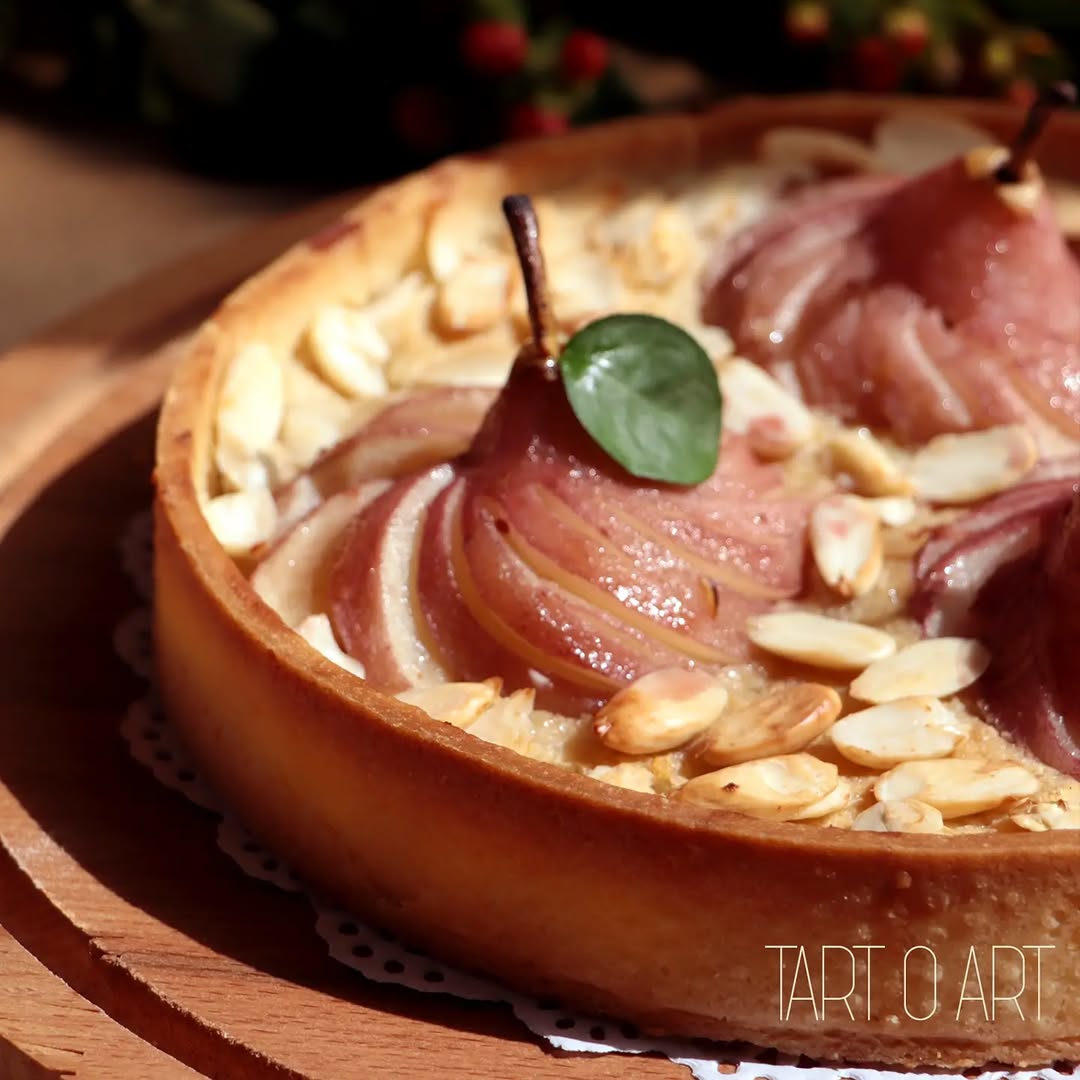 طرز تهیه تارت گلابی و بادام خانگی خوشمزه و ساده (مرحله به مرحله)