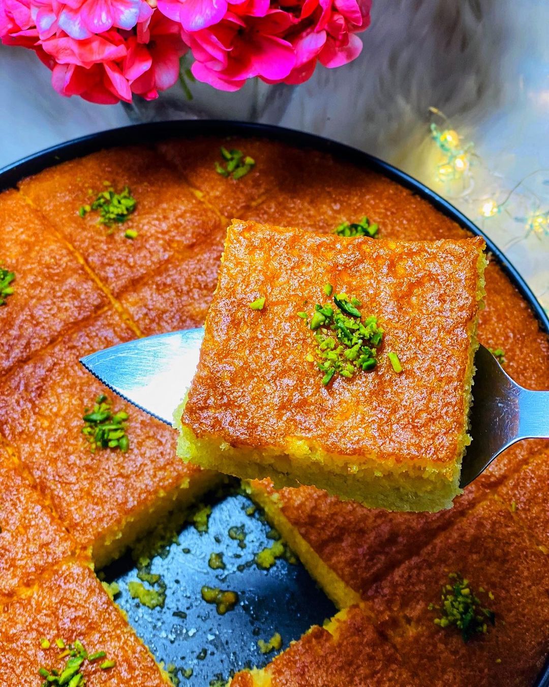 طرز تهیه کیک شربتی خانگی خوشمزه و ساده (مرحله به مرحله) طرز تهیه کیک شربتی خانگی خوشمزه و ساده (مرحله به مرحله)