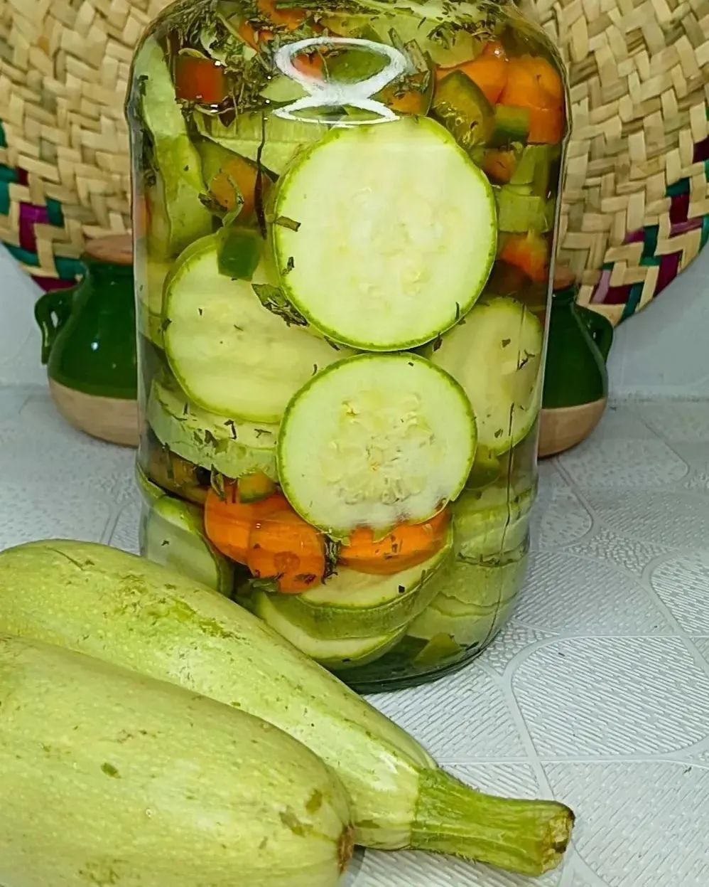 طرز تهیه ترشی کدو سبز خانگی خوشمزه و ساده (مرحله به مرحله)