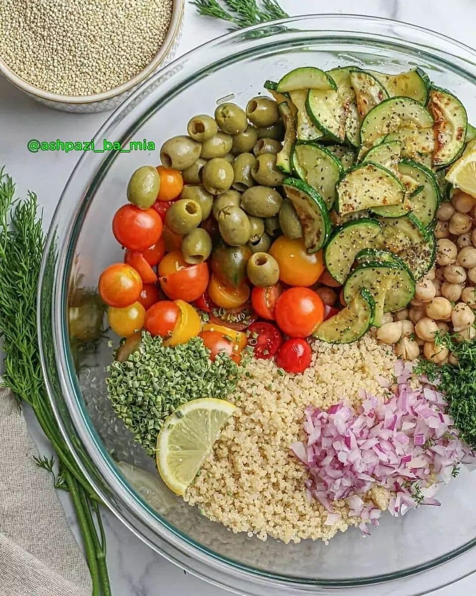 طرز تهیه سالاد کینوا با کدو و گوجه خوشمزه و ساده (مرحله به مرحله)
