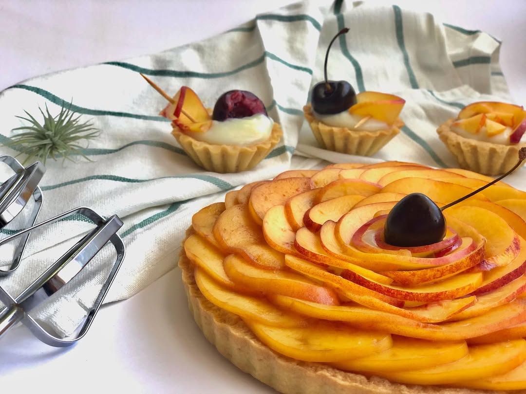 طرز تهیه تارت هلو خانگی خوشمزه و ساده (مرحله به مرحله)