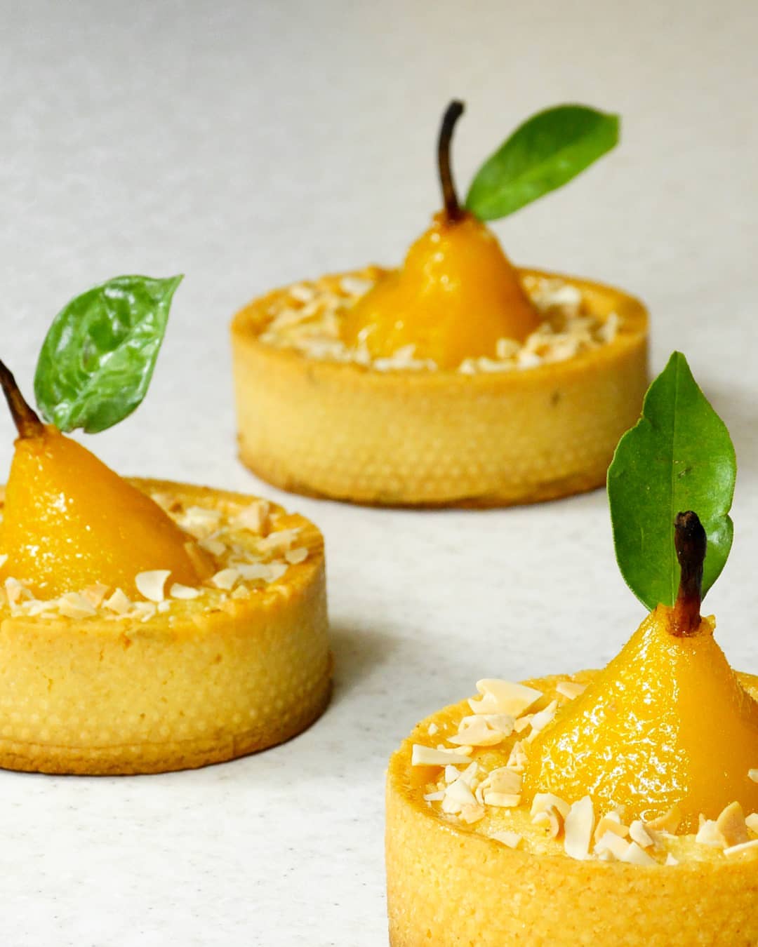 طرز تهیه تارت گلابی خانگی خوشمزه و ساده (مرحله به مرحله)