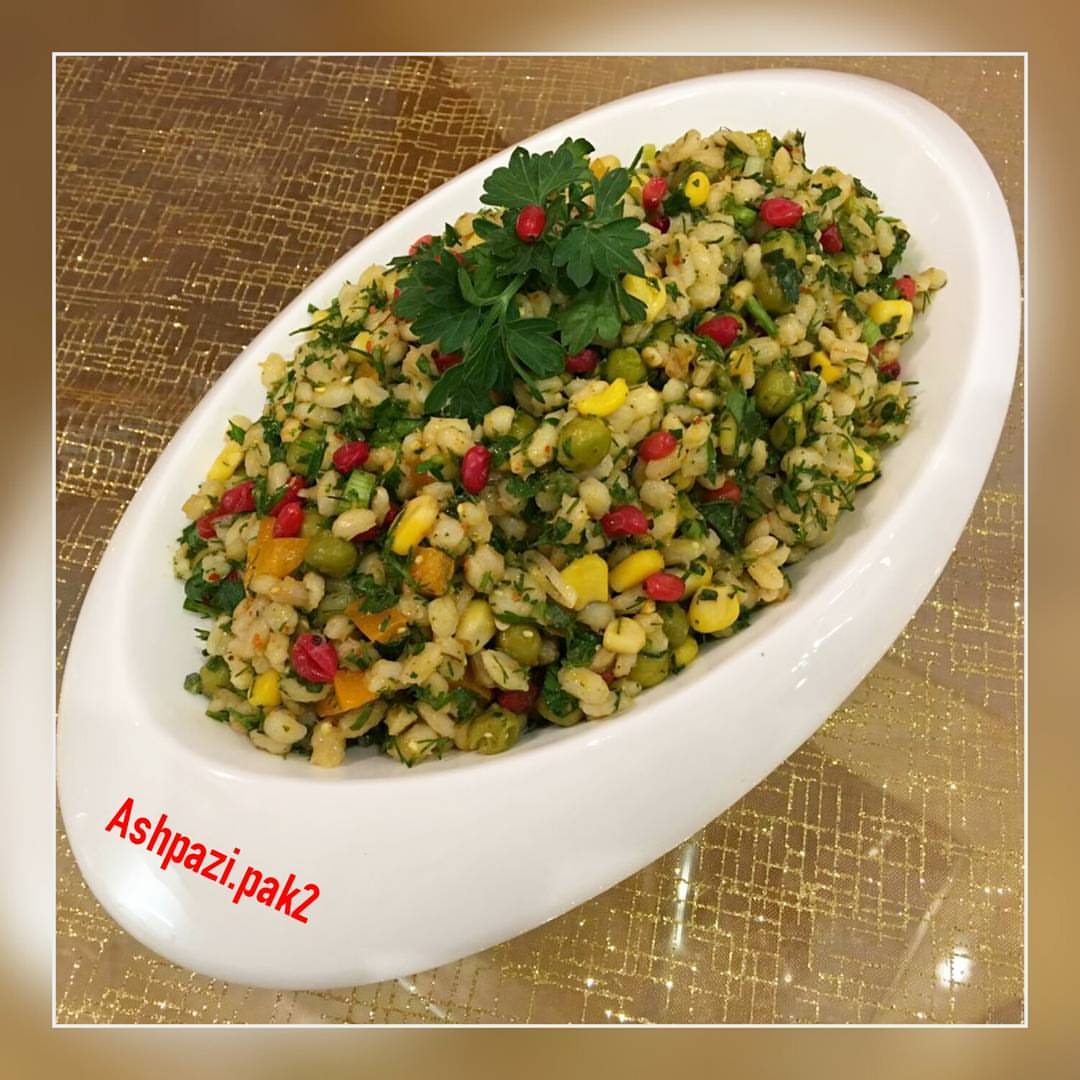 طرز تهیه سالاد جو رژیمی خوشمزه و ساده (مرحله به مرحله)