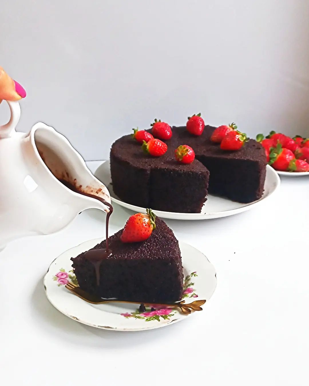 طرز تهیه کیک کاکائویی با روغن جامد خانگی خوشمزه و ساده (مرحله به مرحله)