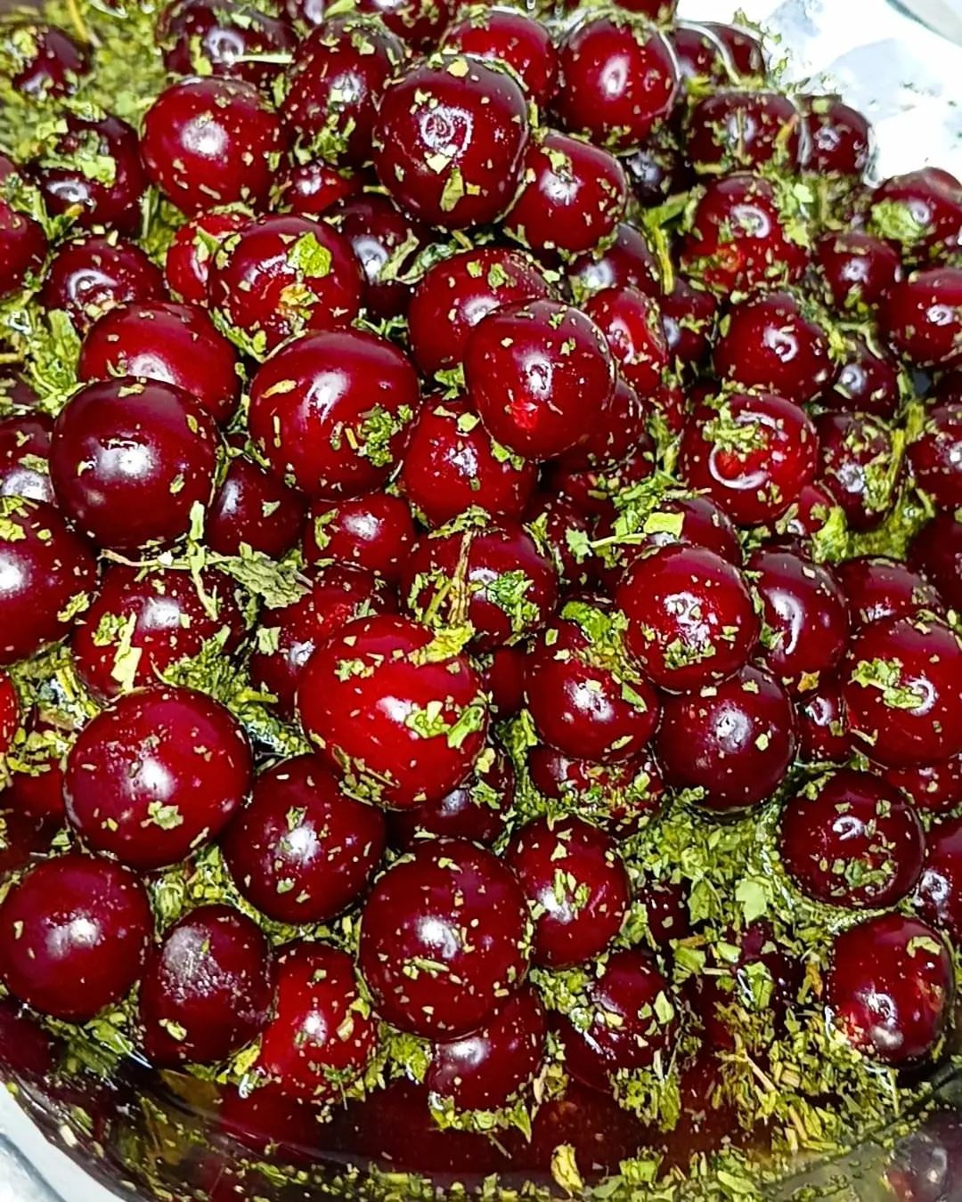 طرز تهیه ترشی آلبالو خانگی خوشمزه و ساده (مرحله به مرحله) طرز تهیه ترشی آلبالو خانگی خوشمزه و ساده (مرحله به مرحله)