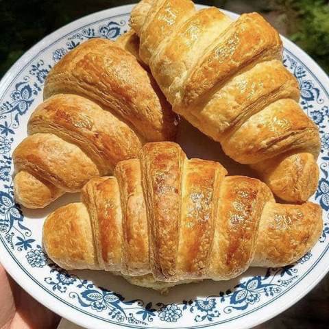طرز تهیه فینگرفود کروسان گوشت خوشمزه و مجلسی برای مهمانی