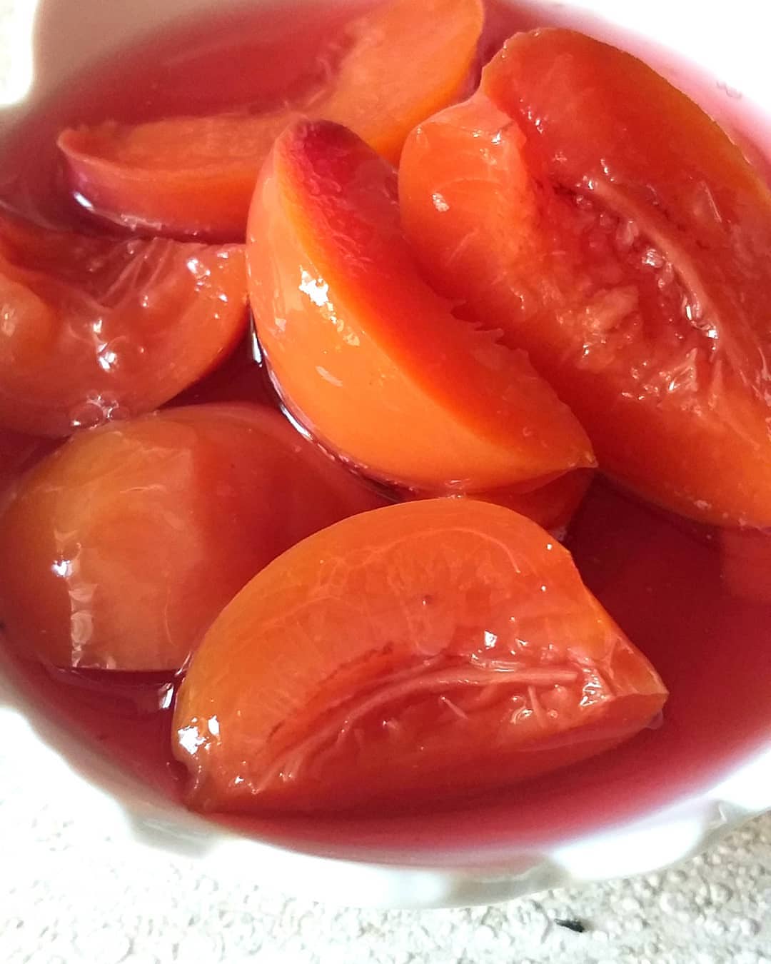 طرز تهیه کمپوت شلیل خانگی خوشمزه و ساده (مرحله به مرحله)