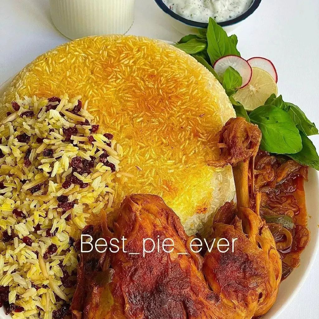 طرز تهیه زرشک پلو با مرغ دودی