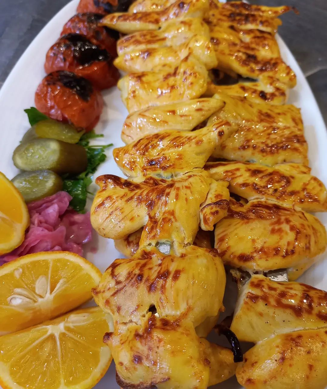 طرز تهیه جوجه کباب ماستی زعفرانی