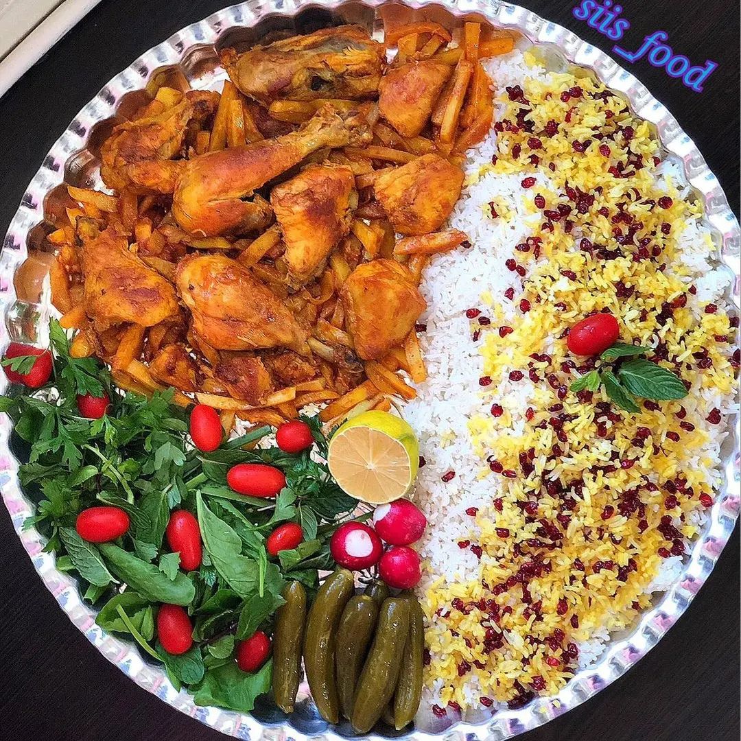 طرز تهیه زرشک پلو با مرغ خرد شده